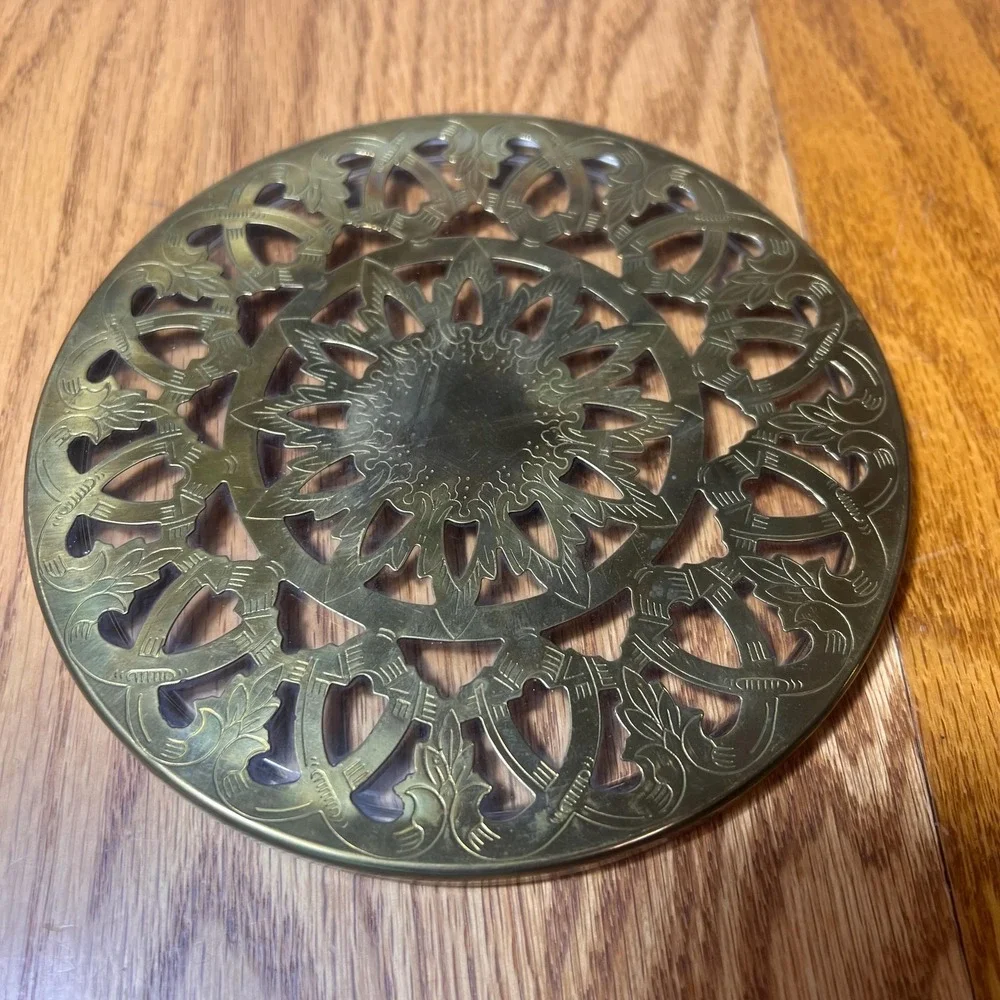 VTG Brass & Glass Trivet Round Pierced Brass Plate Original Box Bridge Jewelry